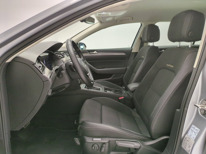 Volkswagen Passat Variant usata a Avellino (14)