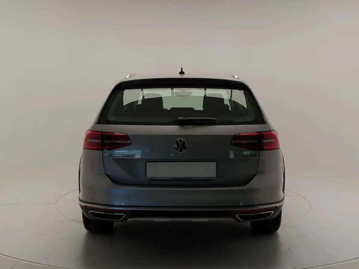 Volkswagen Passat Variant usata a Avellino (6)
