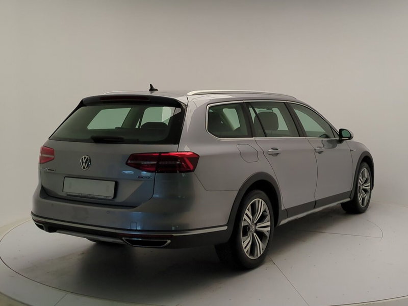 Volkswagen Passat Variant usata a Avellino (7)