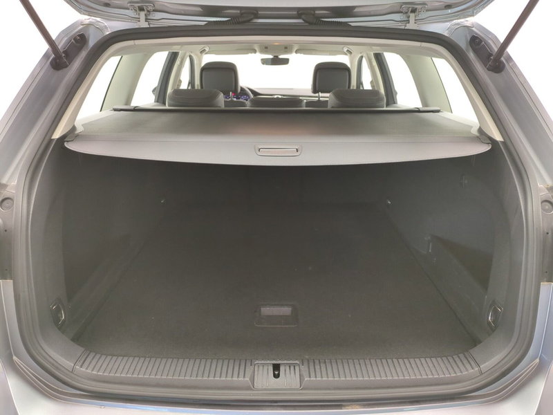 Volkswagen Passat Variant usata a Avellino (8)