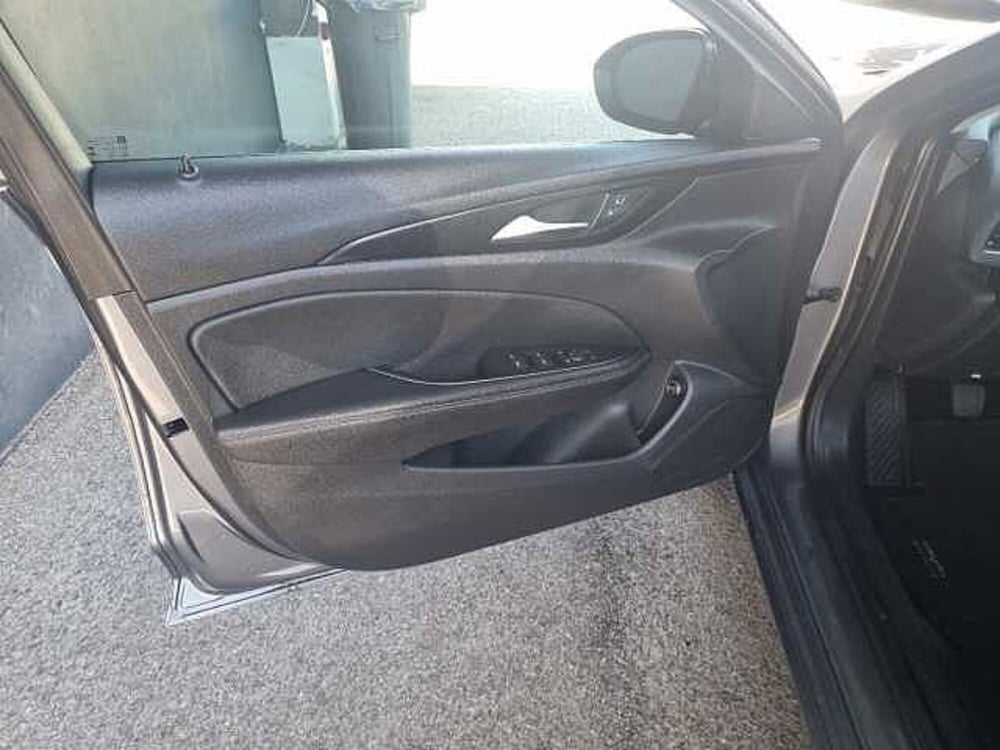 Opel Insignia Station Wagon usata a Siena (16)