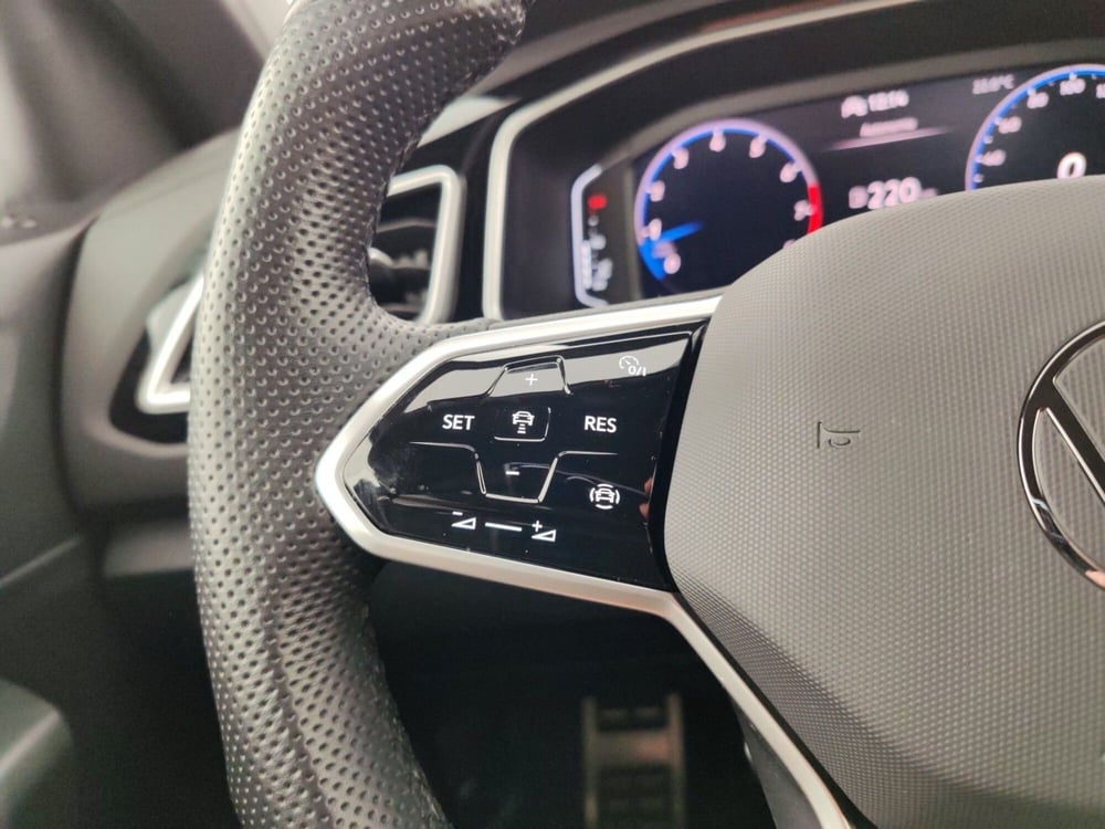Volkswagen T-Roc usata a Massa-Carrara (14)