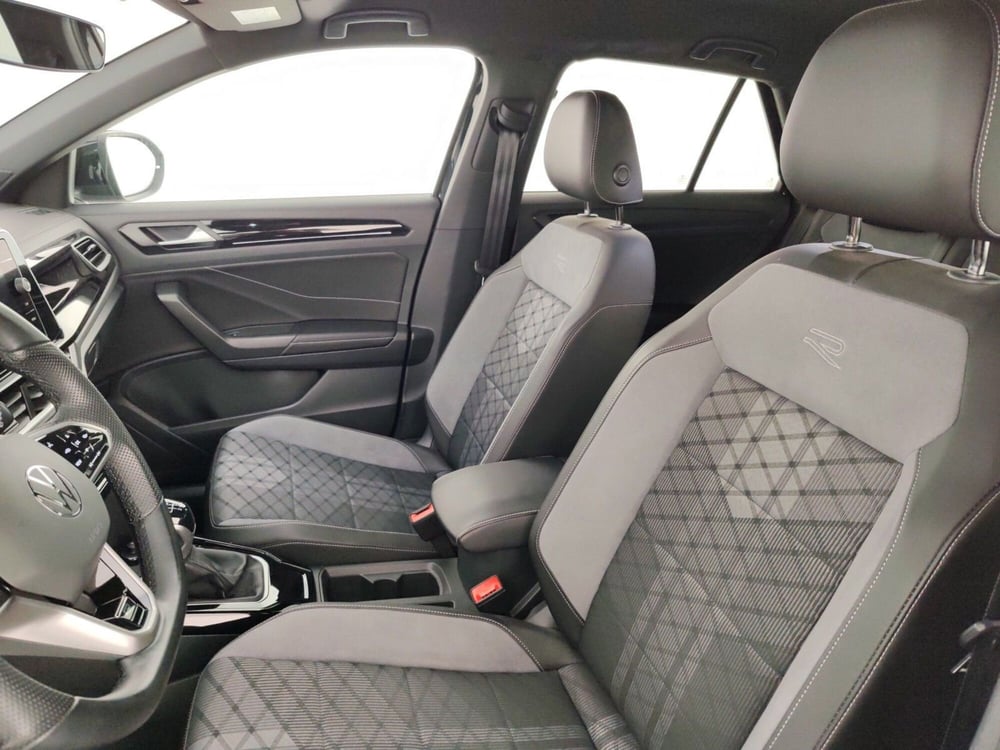 Volkswagen T-Roc usata a Massa-Carrara (9)