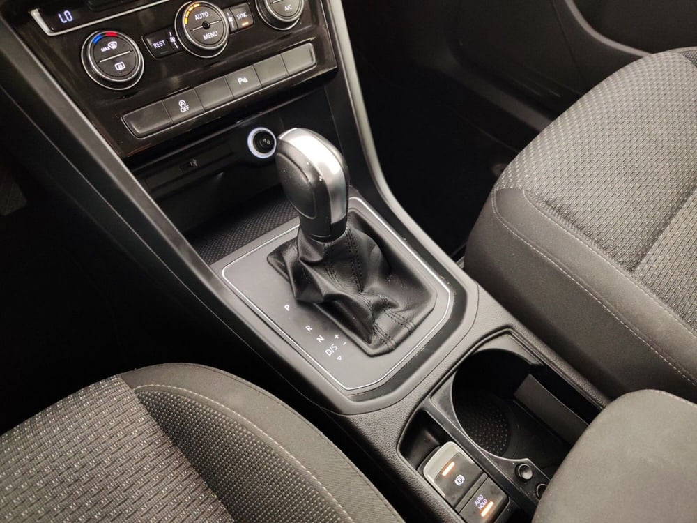 Volkswagen Touran usata a Massa-Carrara (11)