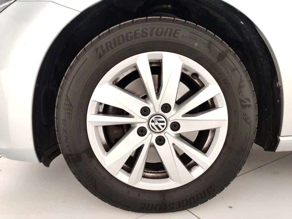 Volkswagen Touran usata a Massa-Carrara (6)