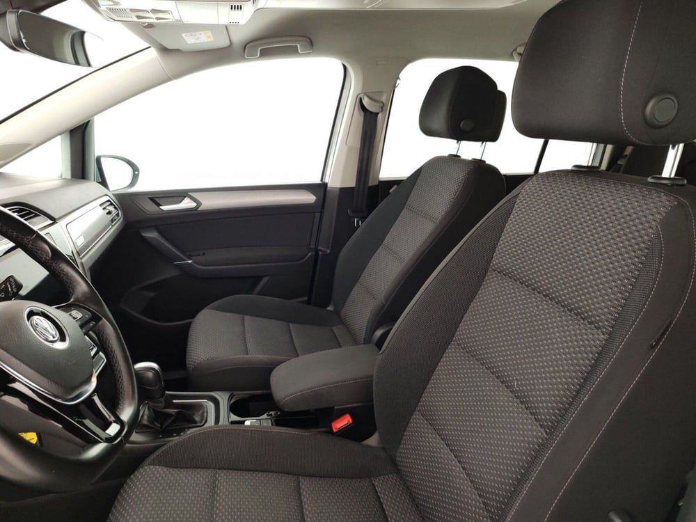 Volkswagen Touran usata a Massa-Carrara (9)