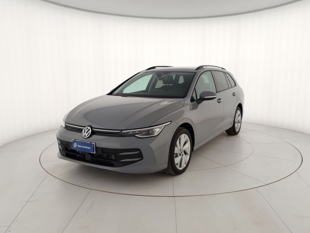 Volkswagen Golf Variant nuova a Massa-Carrara