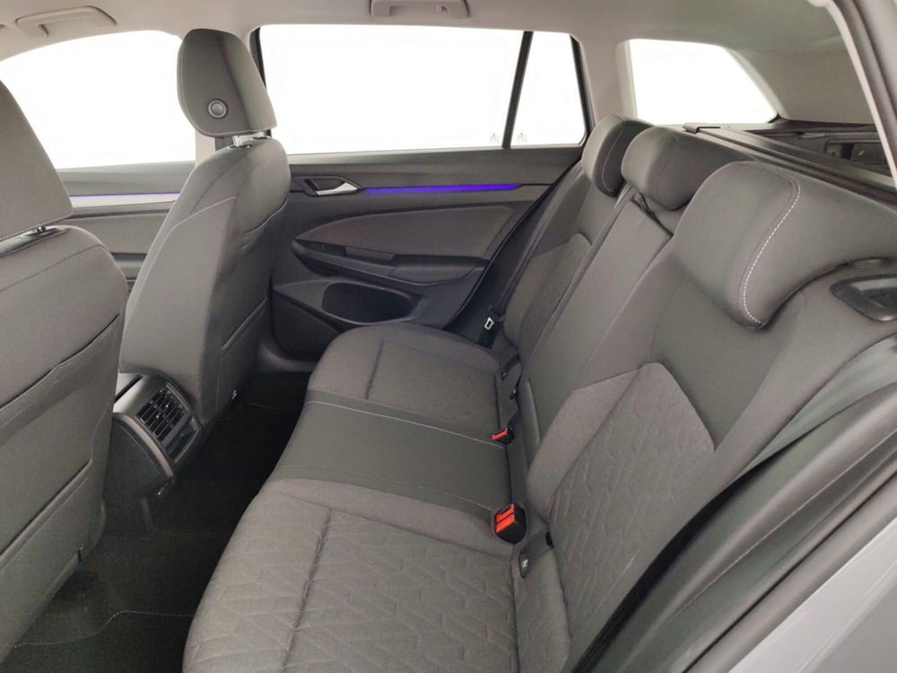 Volkswagen Golf Variant nuova a Massa-Carrara (10)