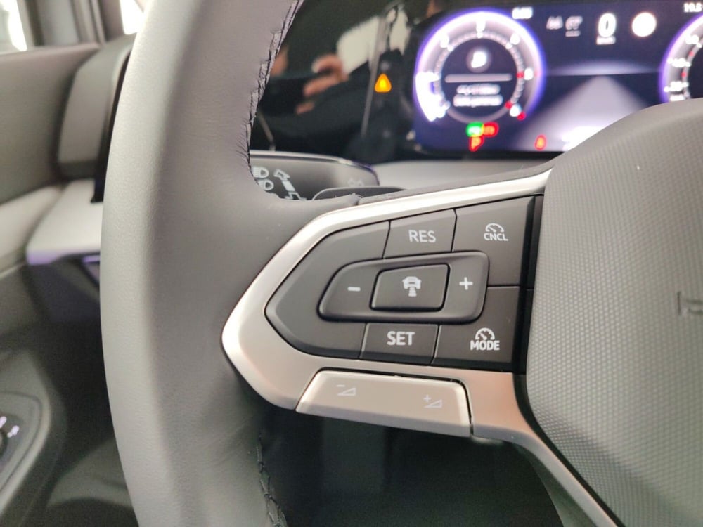 Volkswagen Golf Variant nuova a Massa-Carrara (15)