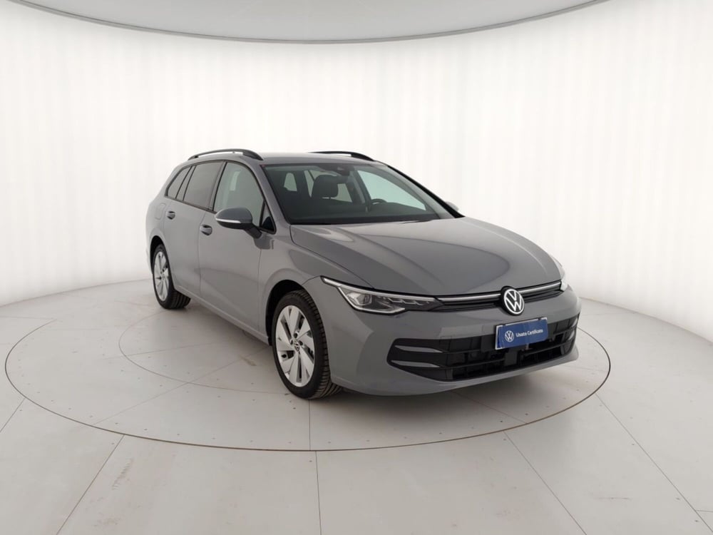 Volkswagen Golf Variant nuova a Massa-Carrara (4)