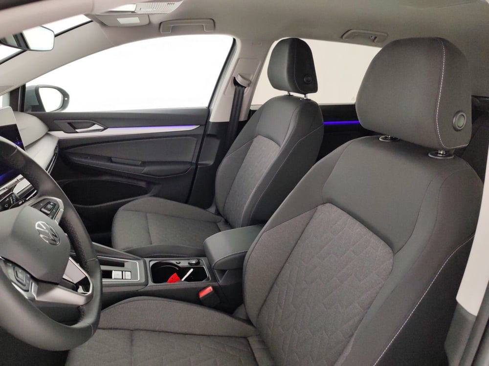 Volkswagen Golf Variant nuova a Massa-Carrara (9)