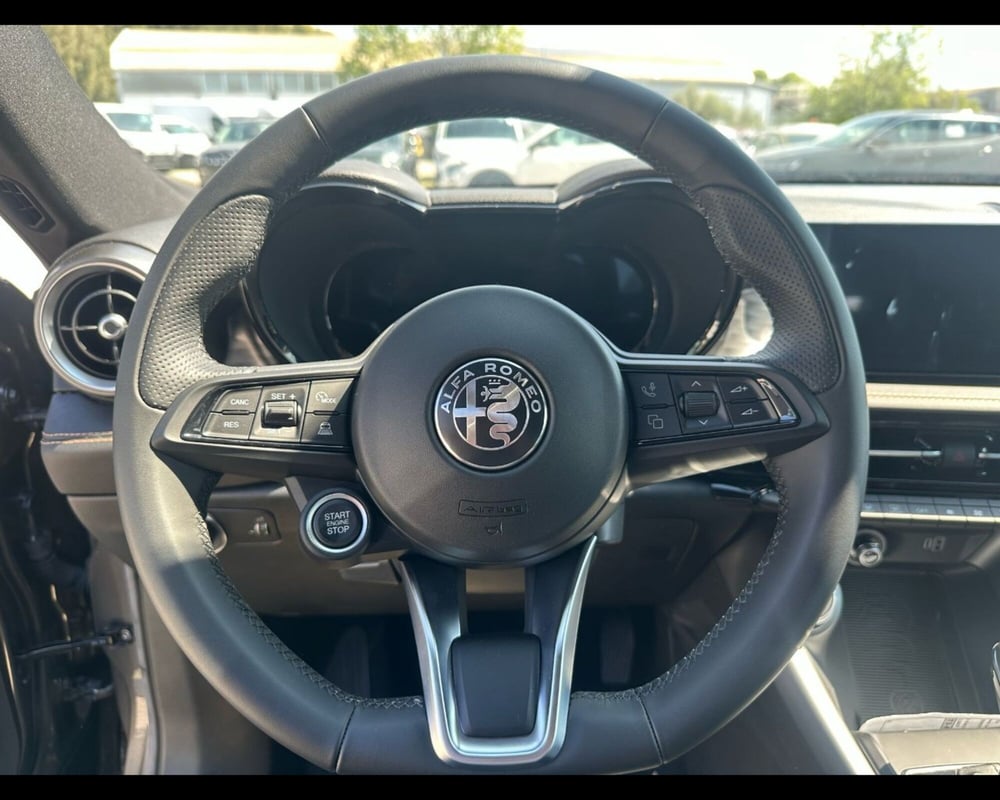 Alfa Romeo Tonale nuova a Lucca (10)