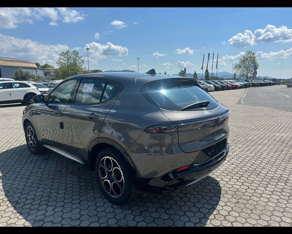 Alfa Romeo Tonale nuova a Lucca (5)