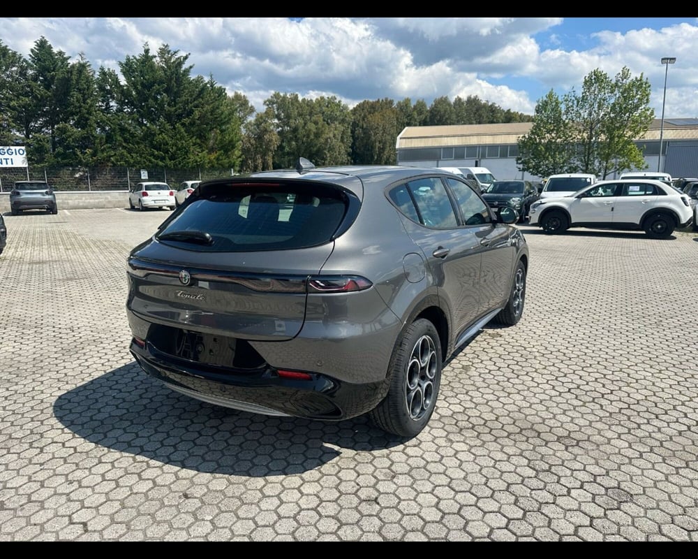 Alfa Romeo Tonale nuova a Lucca (7)