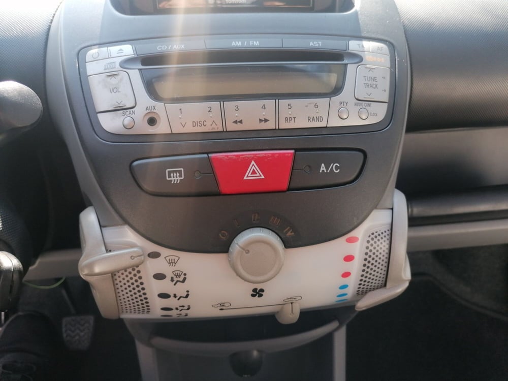 Toyota Aygo usata a Brescia (15)