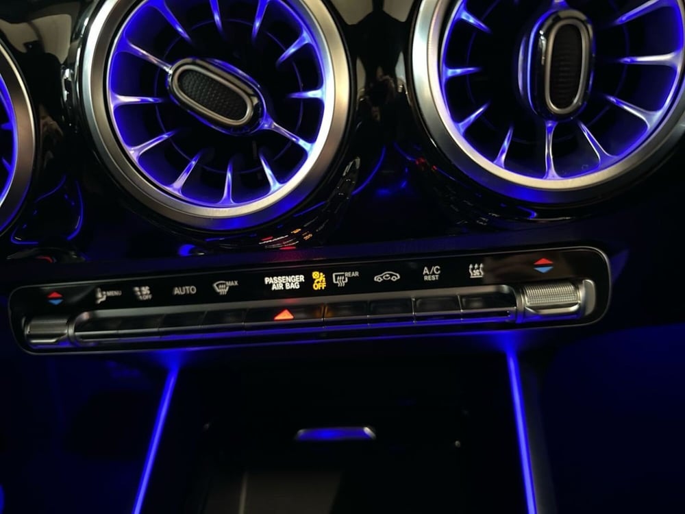 Mercedes-Benz GLA SUV usata a Prato (14)