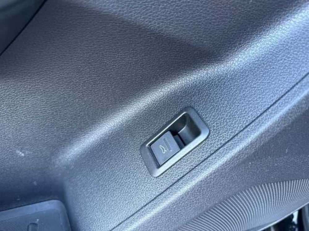 Audi Q3 Sportback usata a Prato (17)