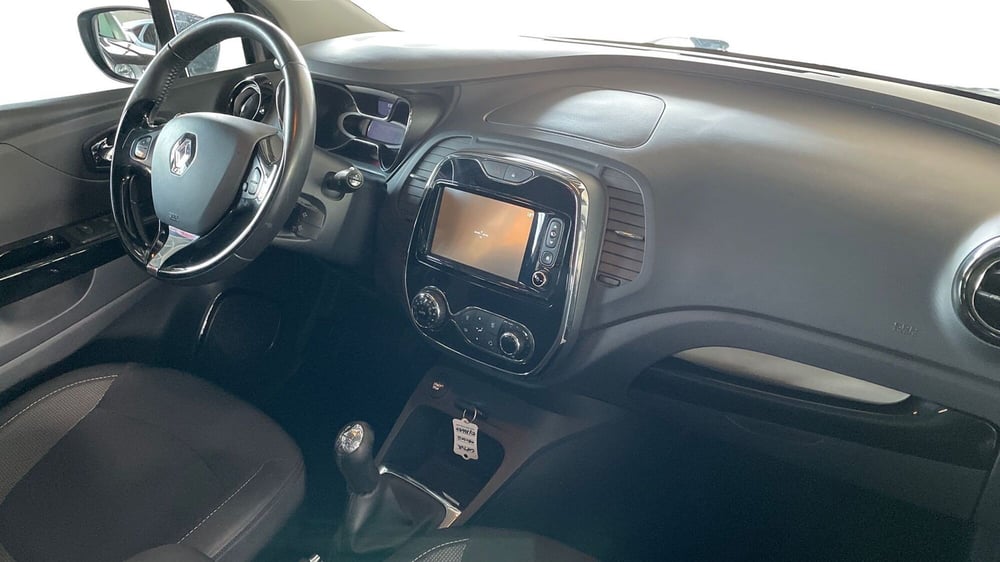 Renault Captur usata a Varese (9)