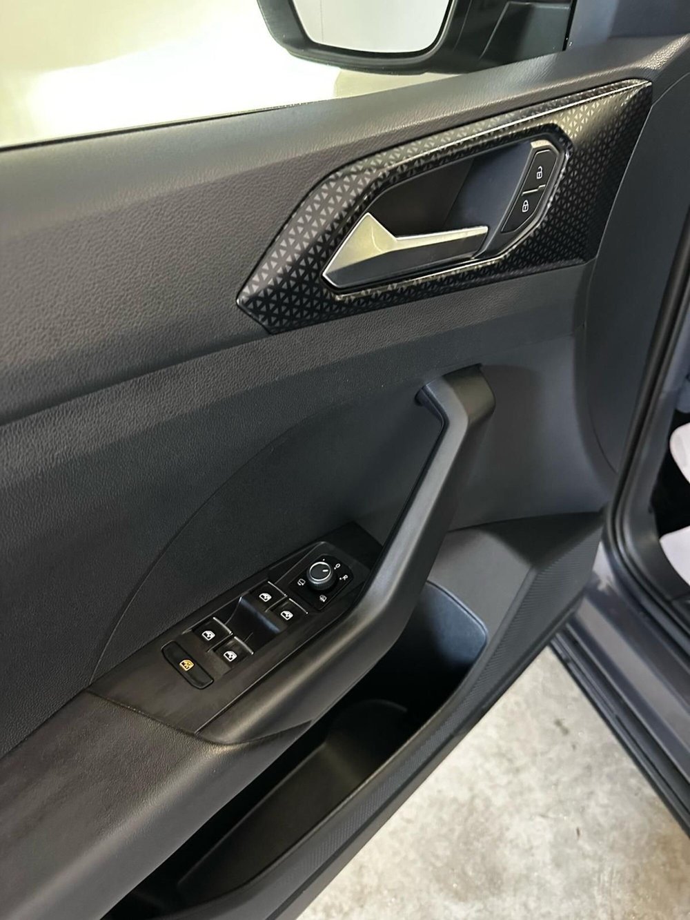 Volkswagen T-Cross usata a L'Aquila (8)