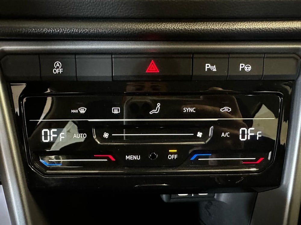 Volkswagen T-Roc usata a L'Aquila (14)