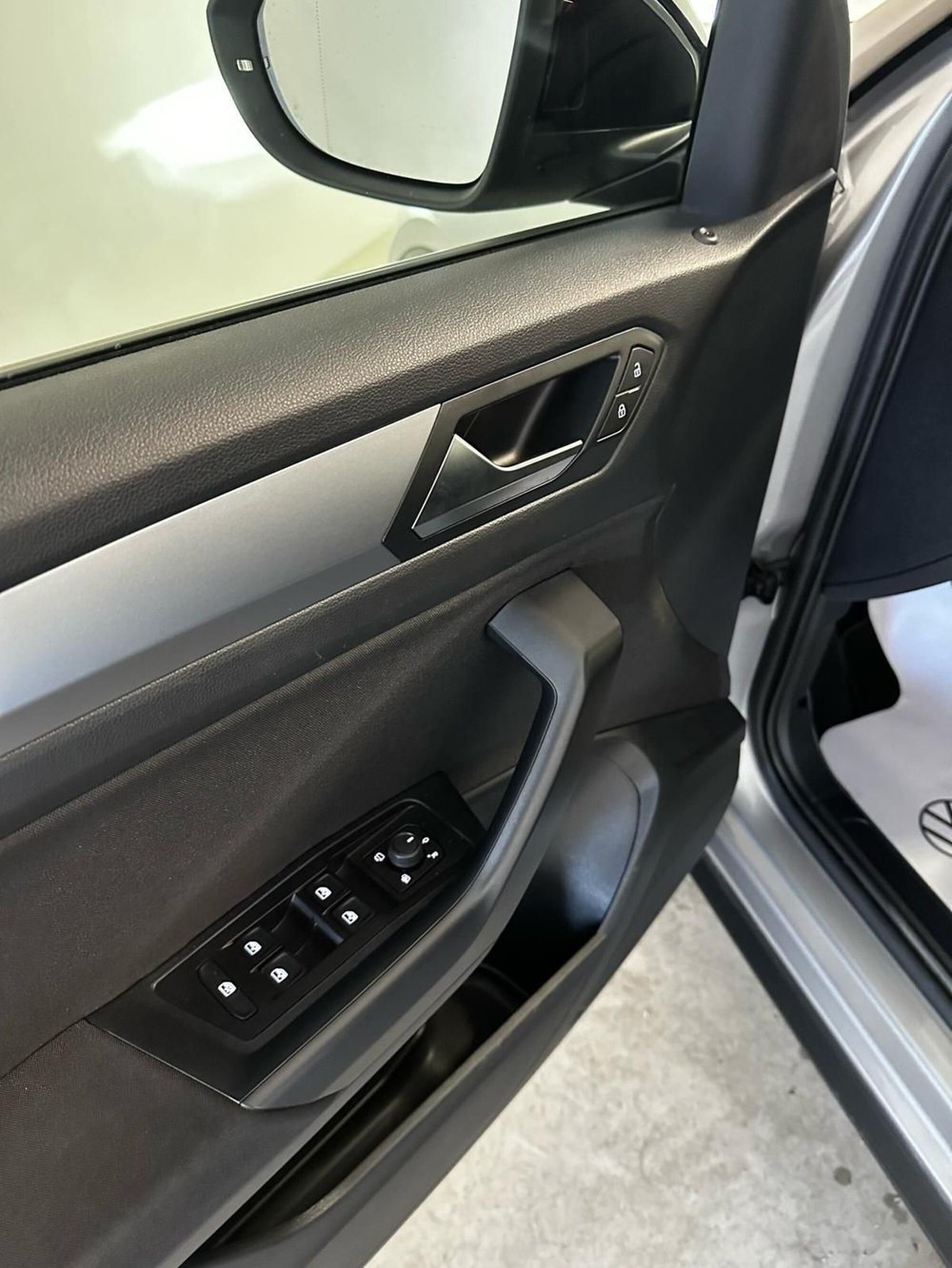 Volkswagen T-Roc usata a L'Aquila (9)