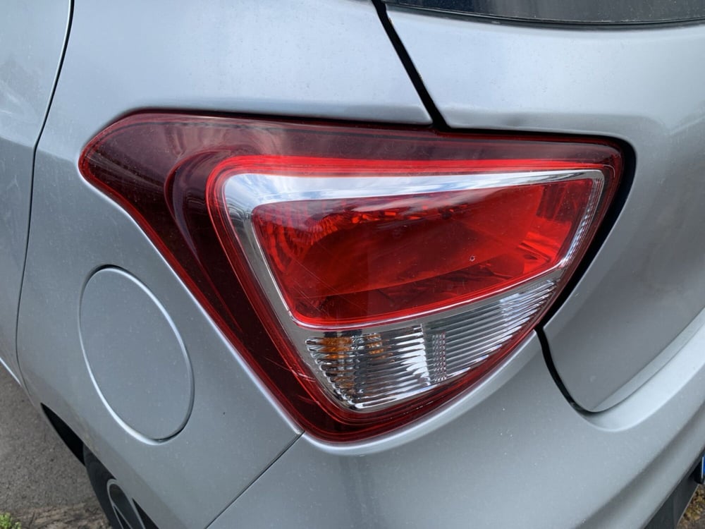 Hyundai i10 usata a Catania (12)