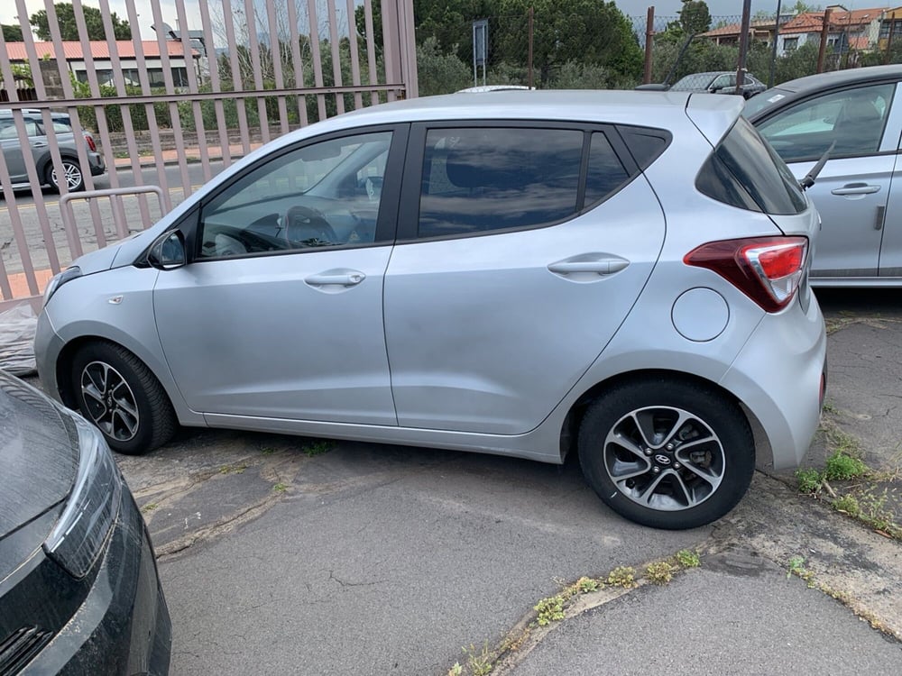 Hyundai i10 usata a Catania (2)
