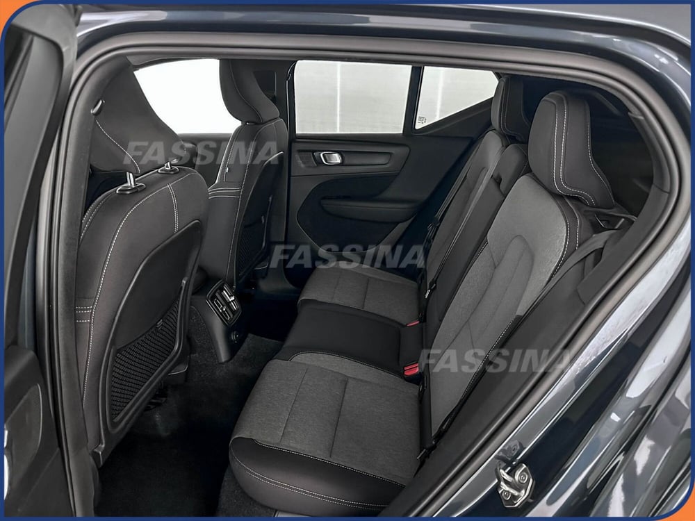 Volvo XC40 usata a Milano (11)