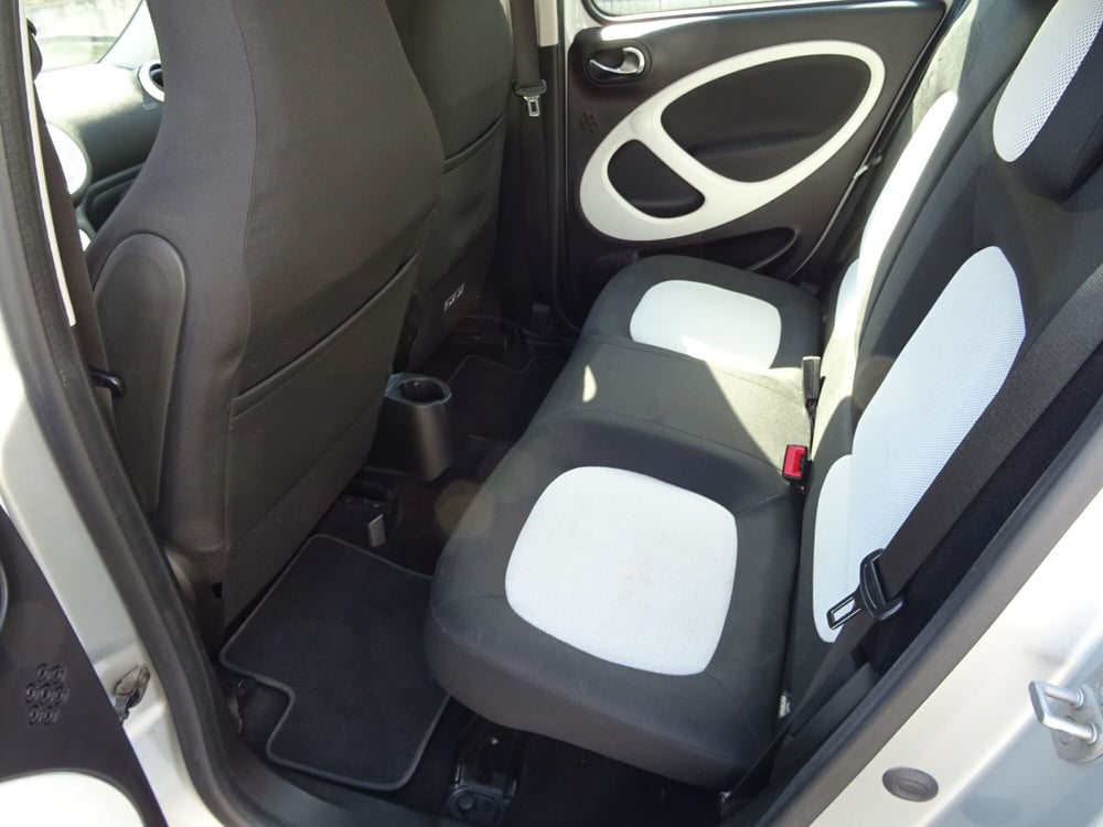 smart forfour usata a Lucca (13)
