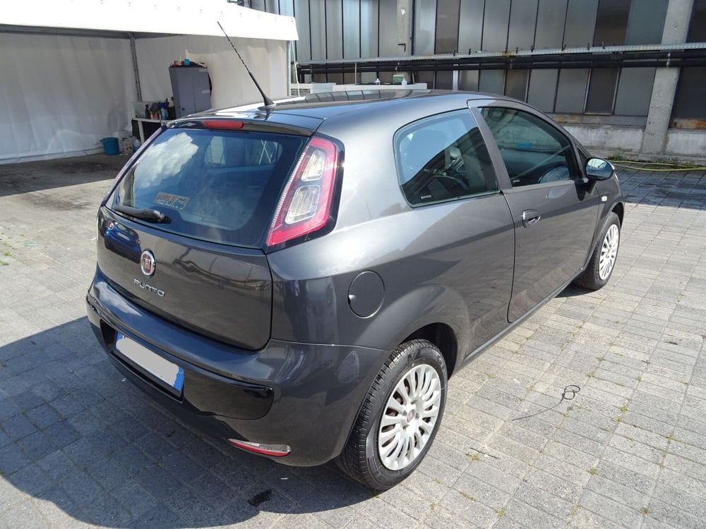 Fiat Grande Punto usata a Lucca (4)