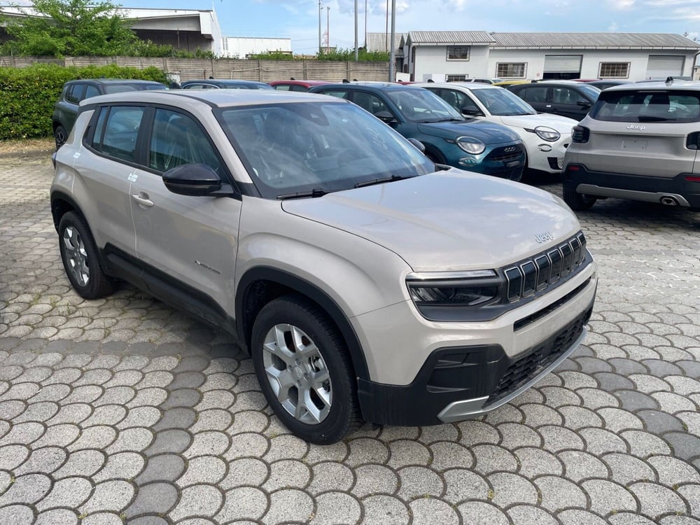 Jeep Avenger nuova a Lucca (3)