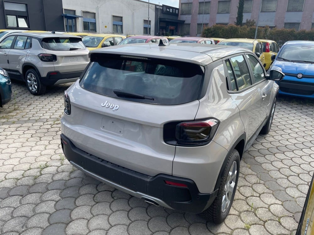 Jeep Avenger nuova a Lucca (4)