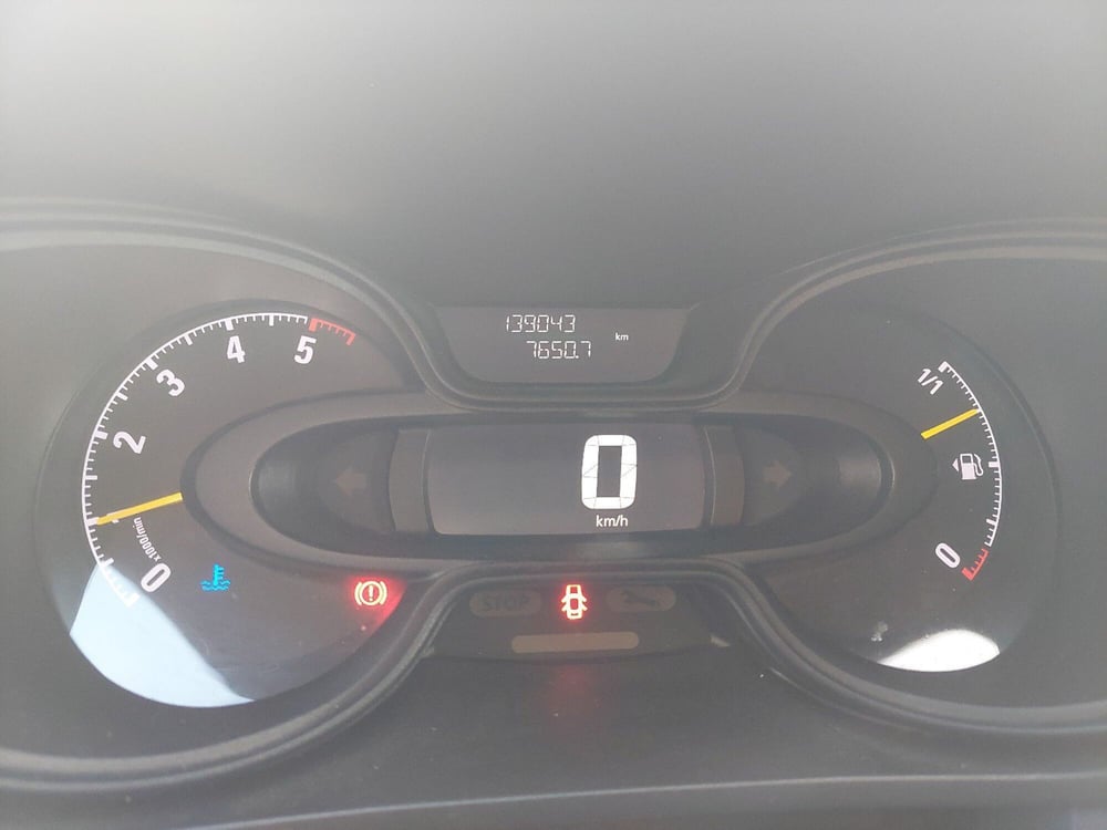 Opel Vivaro Furgone usata a Parma (11)