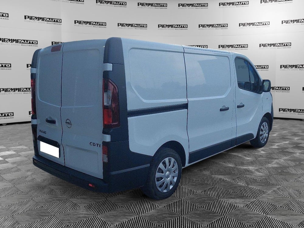 Opel Vivaro Furgone usata a Parma (4)