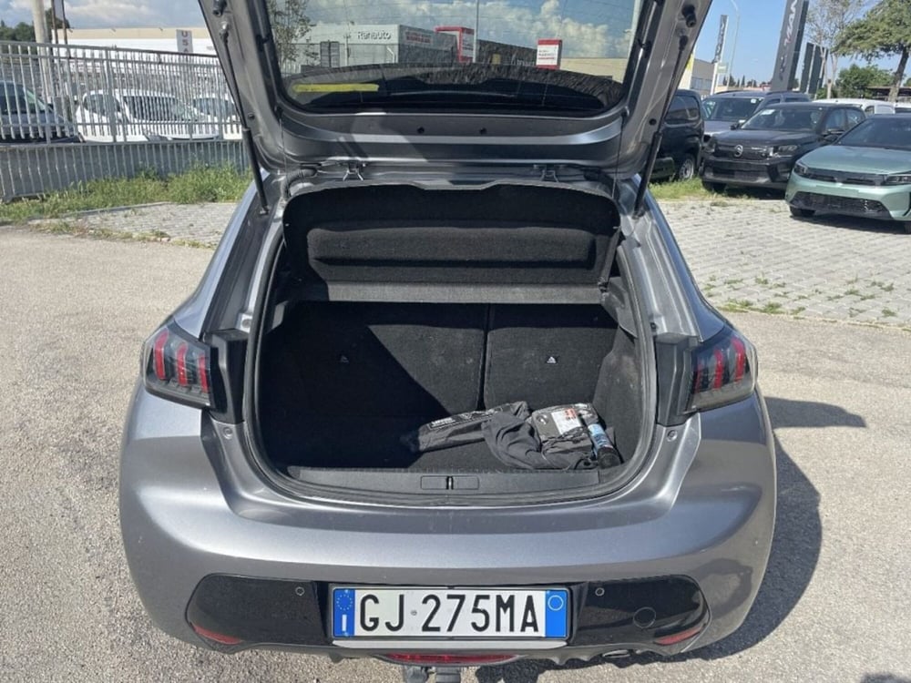 Peugeot 208 usata a Foggia (7)