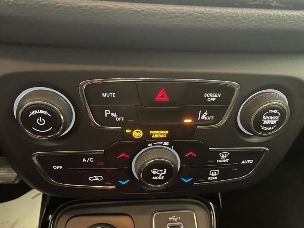 Jeep Compass usata a Palermo (7)