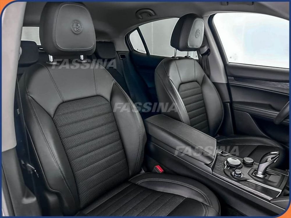 Alfa Romeo Stelvio usata a Milano (13)