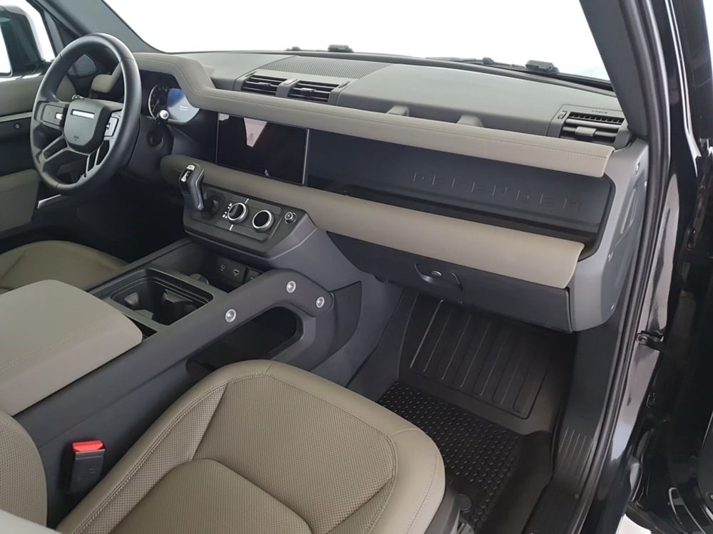 Land Rover Defender usata a Monza e Brianza (4)