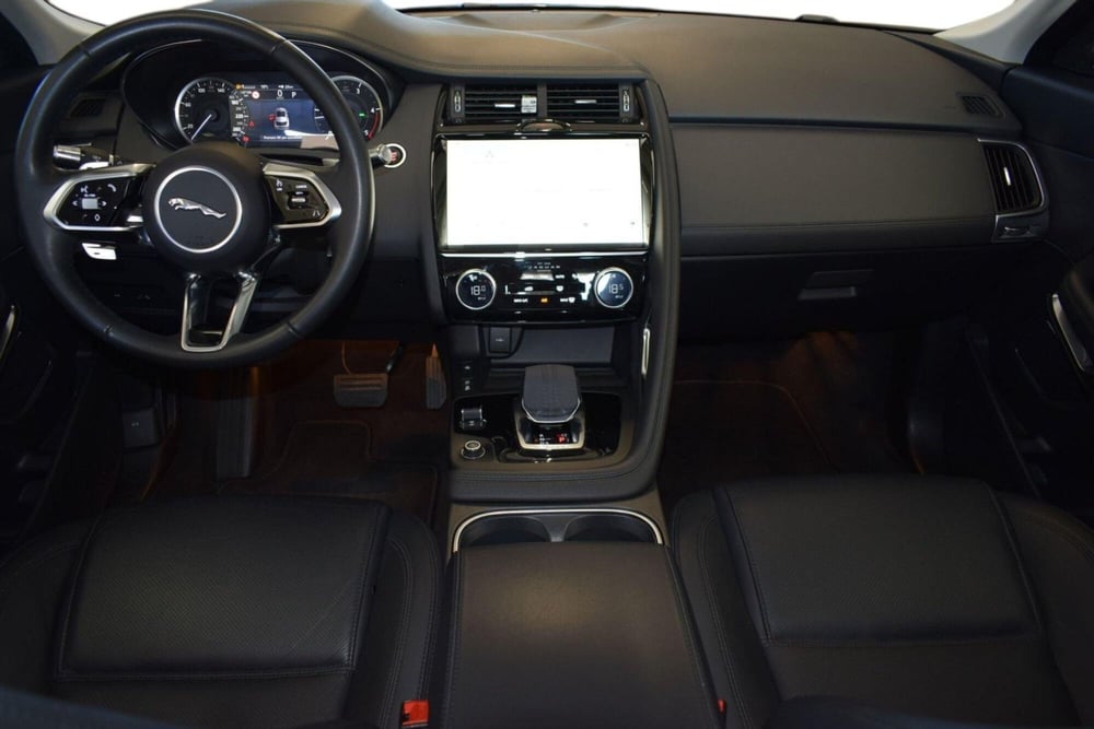 Jaguar E-Pace usata a Cuneo (4)