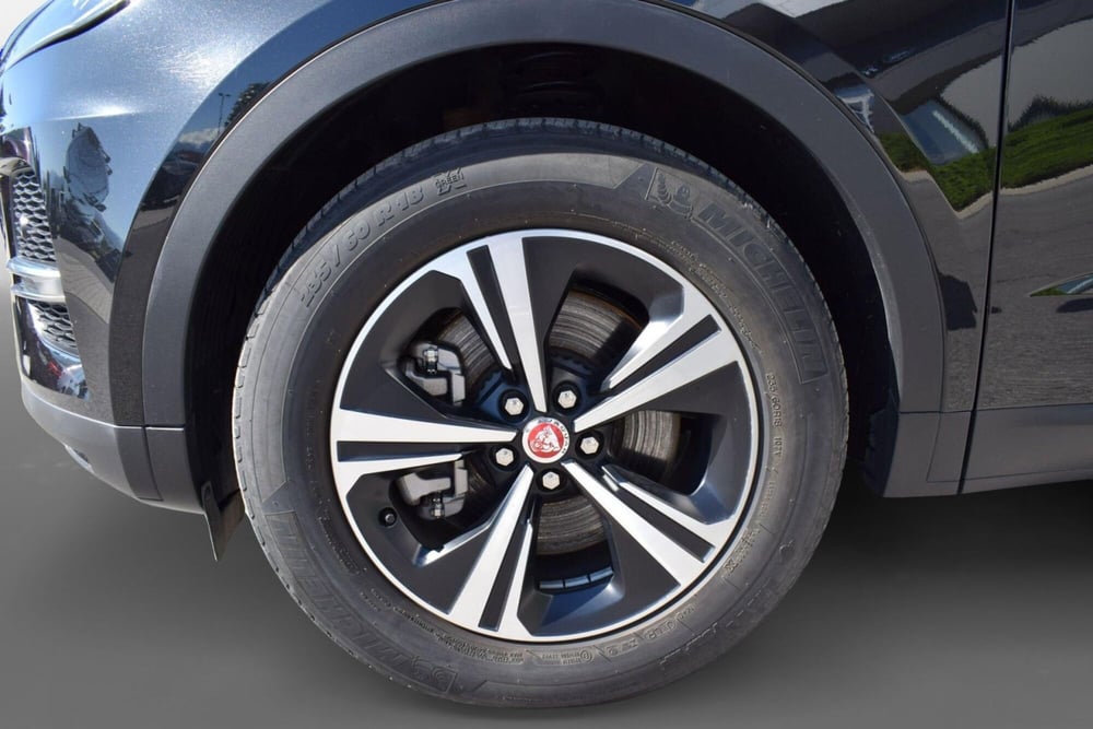 Jaguar E-Pace usata a Cuneo (9)