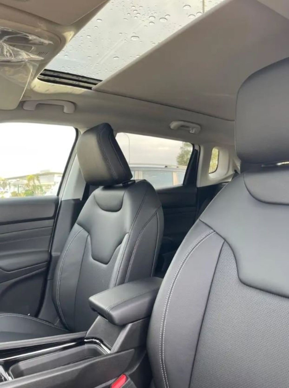 Jeep Compass nuova a Latina (10)