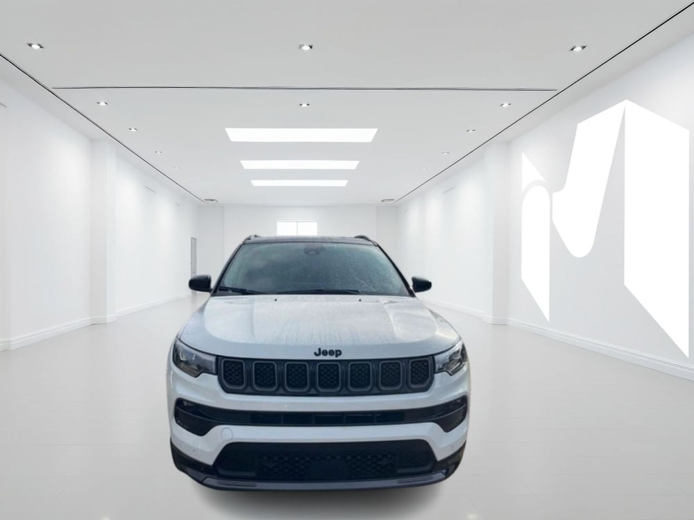 Jeep Compass nuova a Latina (2)