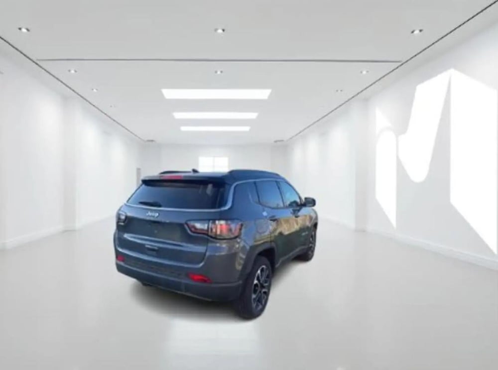 Jeep Compass nuova a Latina (2)