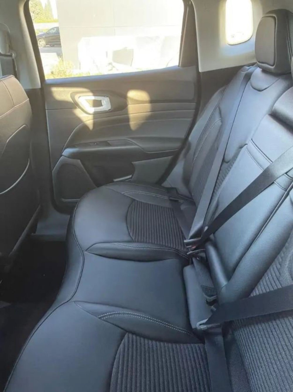 Jeep Compass nuova a Latina (6)