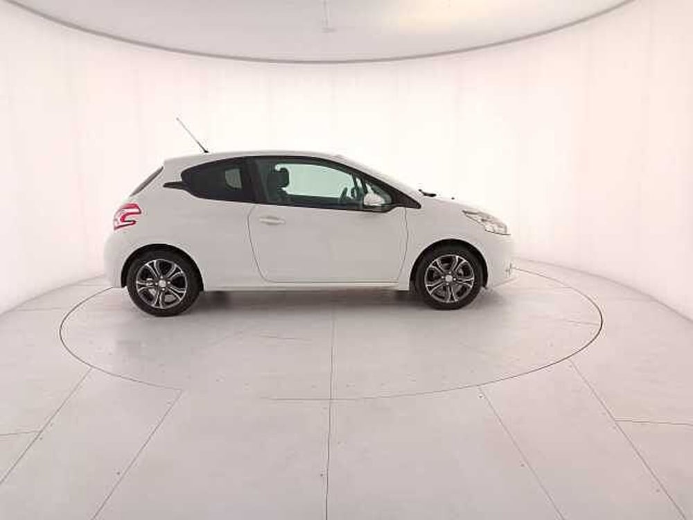 Peugeot 208 usata a Venezia (5)