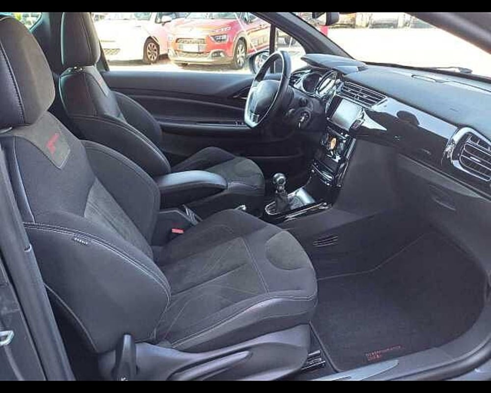 Ds DS 3 Coupé usata a Venezia (15)