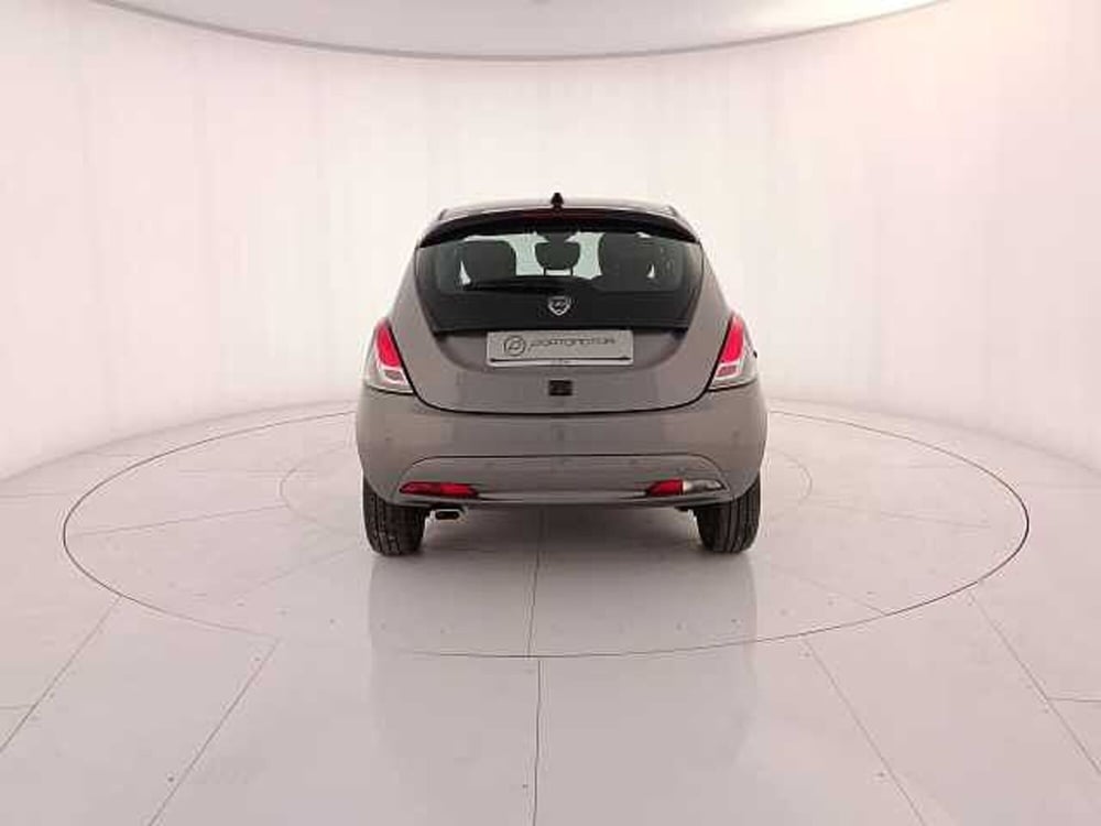 Lancia Ypsilon usata a Venezia (3)