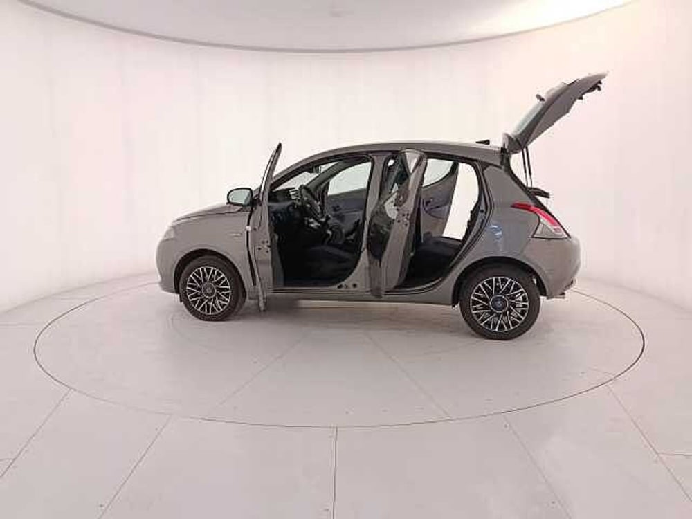 Lancia Ypsilon usata a Venezia (8)