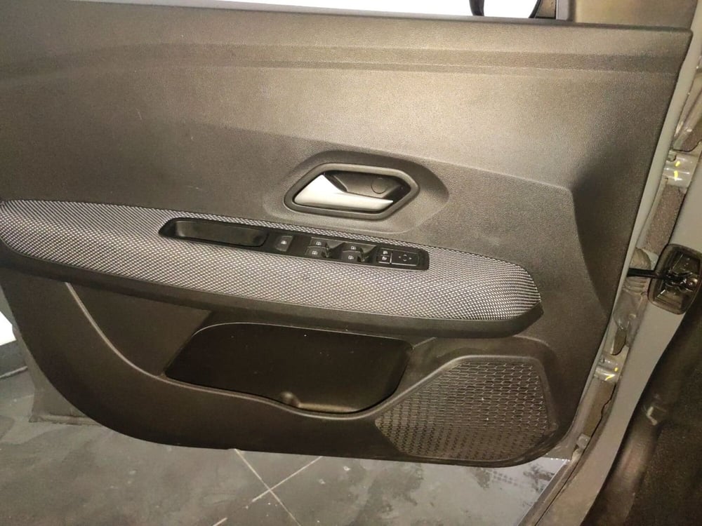Dacia Sandero Streetway usata a Roma (20)