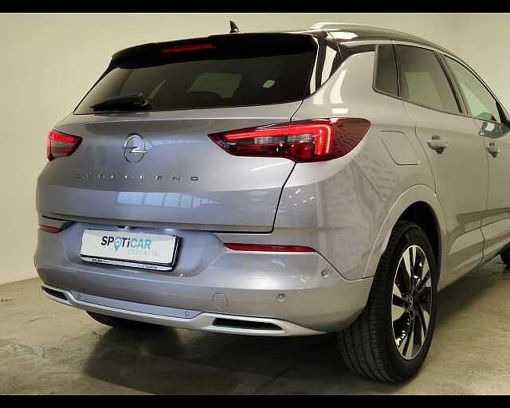 Opel Grandland usata a Milano (18)